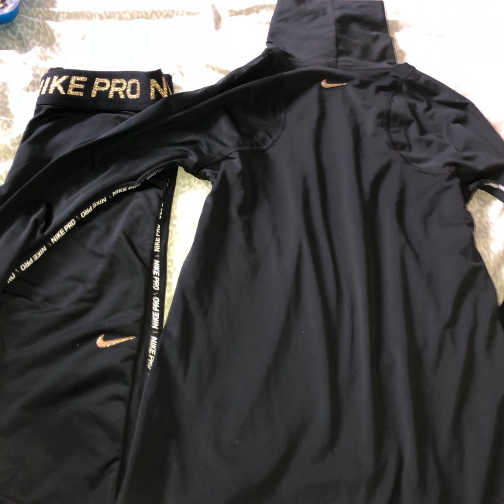 Nike pro set
